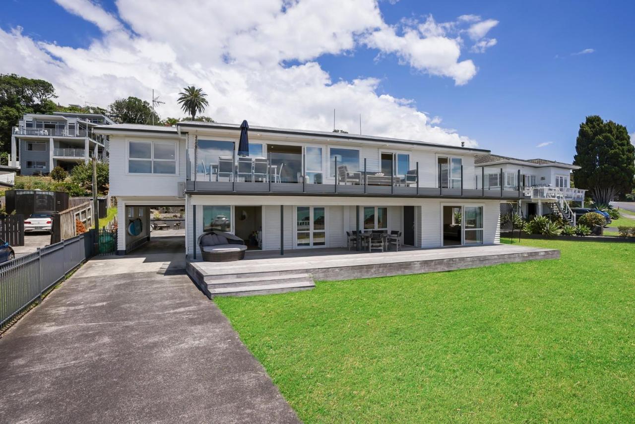 Beach Front Resort! Maraetai 外观 照片