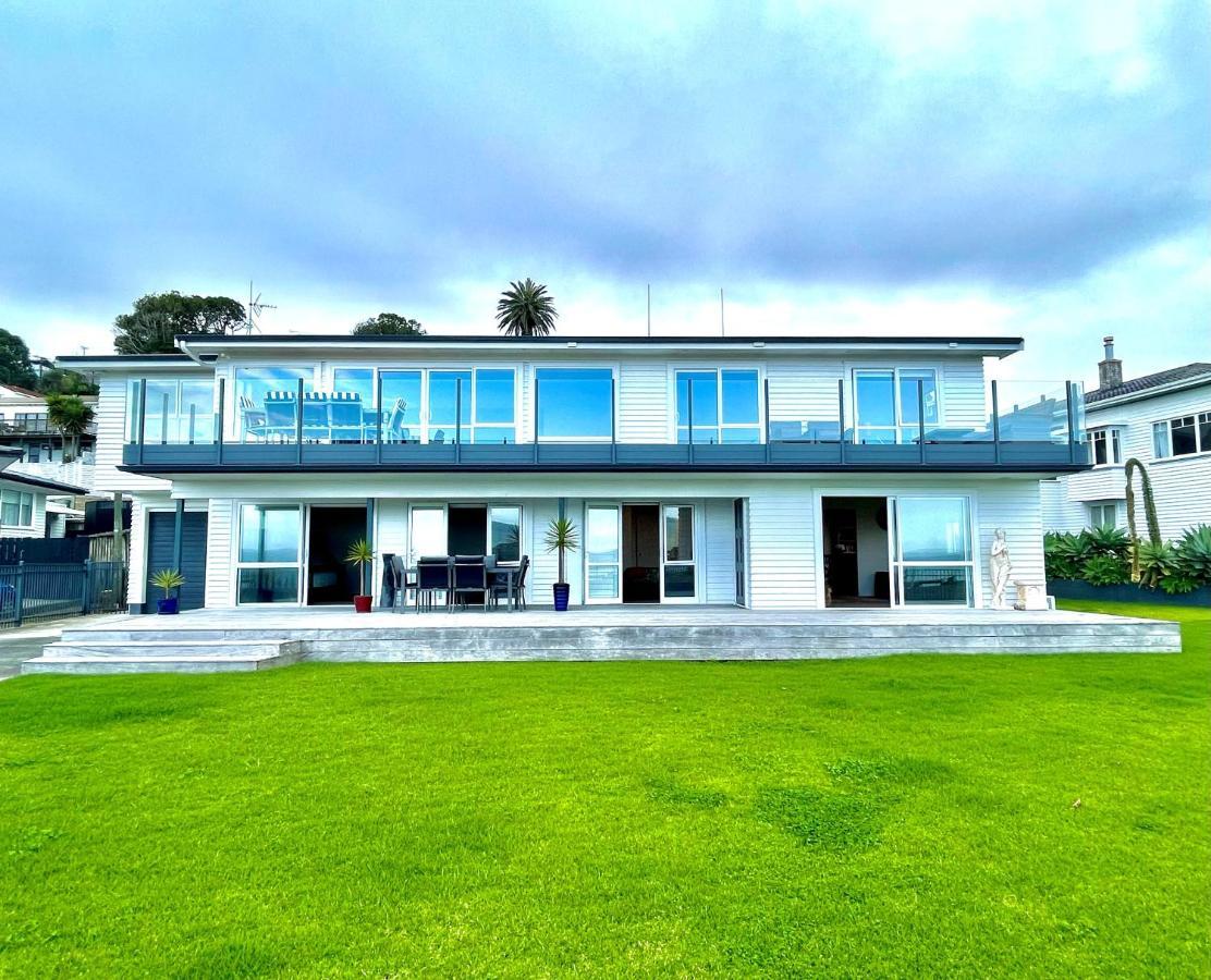 Beach Front Resort! Maraetai 外观 照片